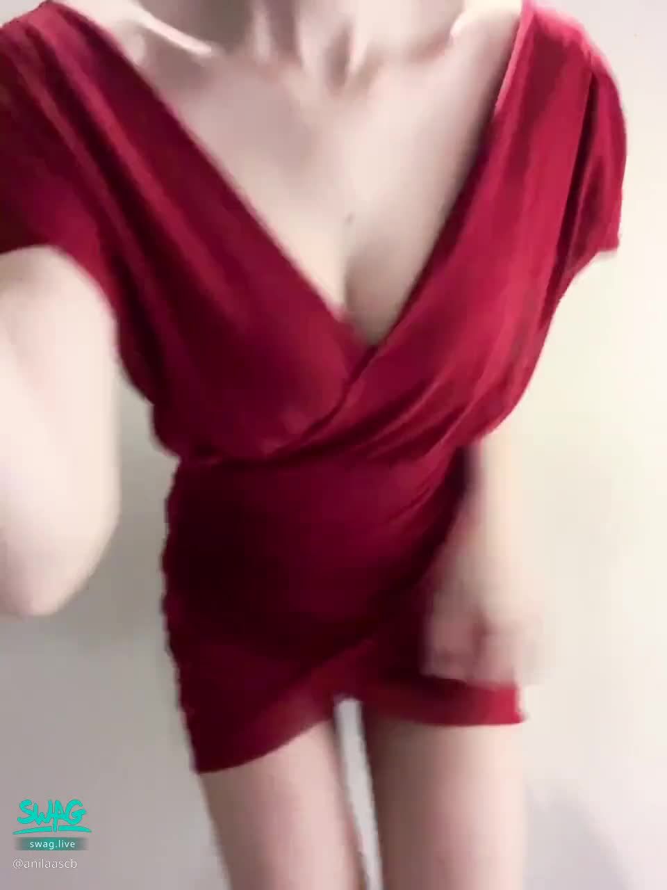 anilaascb : ❤️無
Cos小魔女，小露ㄧ下回饋小哥哥