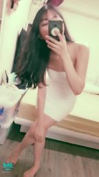 janicee : 新年快樂💖
低頭與跪下時,發光的肌膚⭐
你今年缺一個毛絨絨的女友嗎🌸?
讓我溫暖你的心♥️
Be your furry girlfriend😈
Babe你今年怎麼過年呢?
新年活動進行中,你有什麼想看的動態嗎?可以來向Janicee許願唷,我會盡量滿足Babe的願望♥️♥️♥️
#sexy #dress #小禮服 #短裙 #鎖骨 #乳溝 #美腿 #長髮 #氣質 #性感 #露肩 #洋裝 #裸足 #赤腳