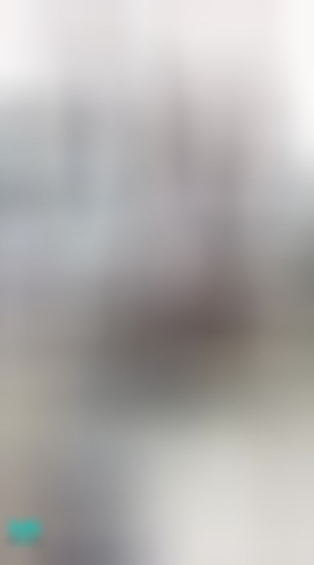  : 摸摸OL的黑絲美腿👠