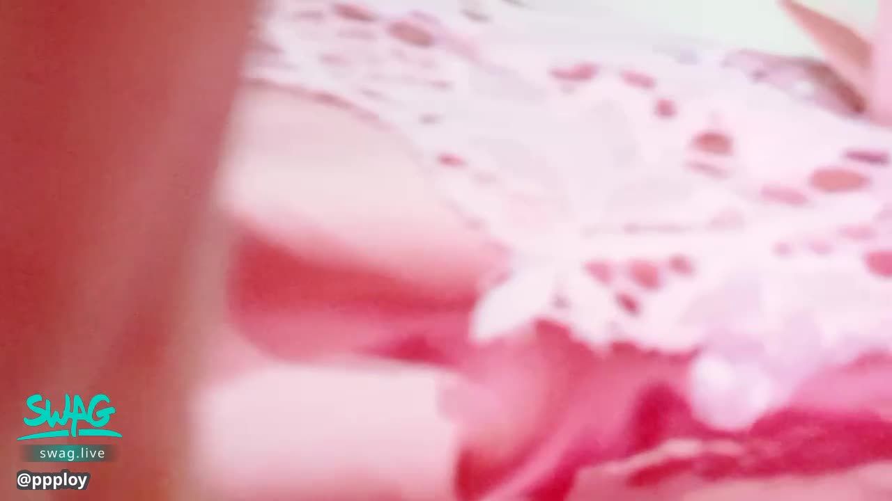 ppploy : open pussy 💦