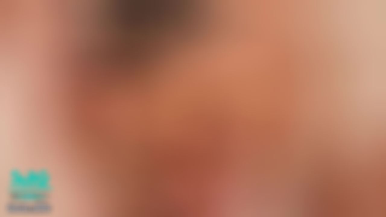 eva_elfie : 差點忍不住就射在金髮美少女裡面！ #白虎 #美乳 #中出 #Hairless #Busty #Creampie