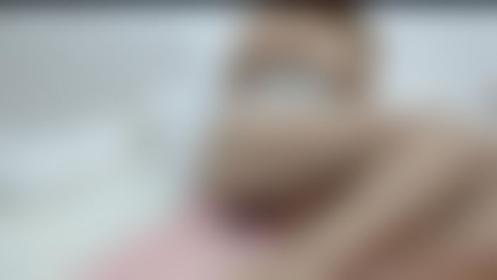 florababy : 想要了 花花拿假肉棒解决🔥