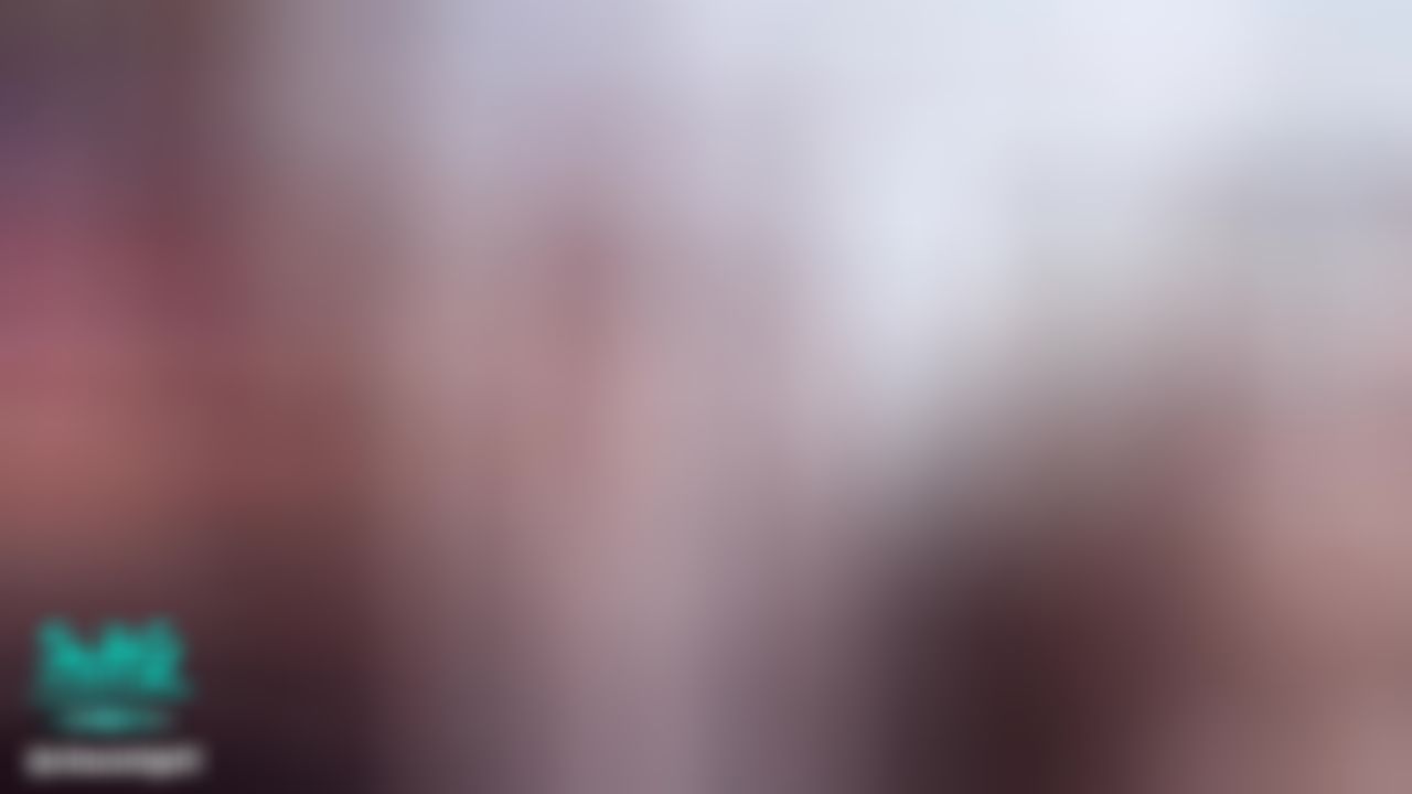  : 
