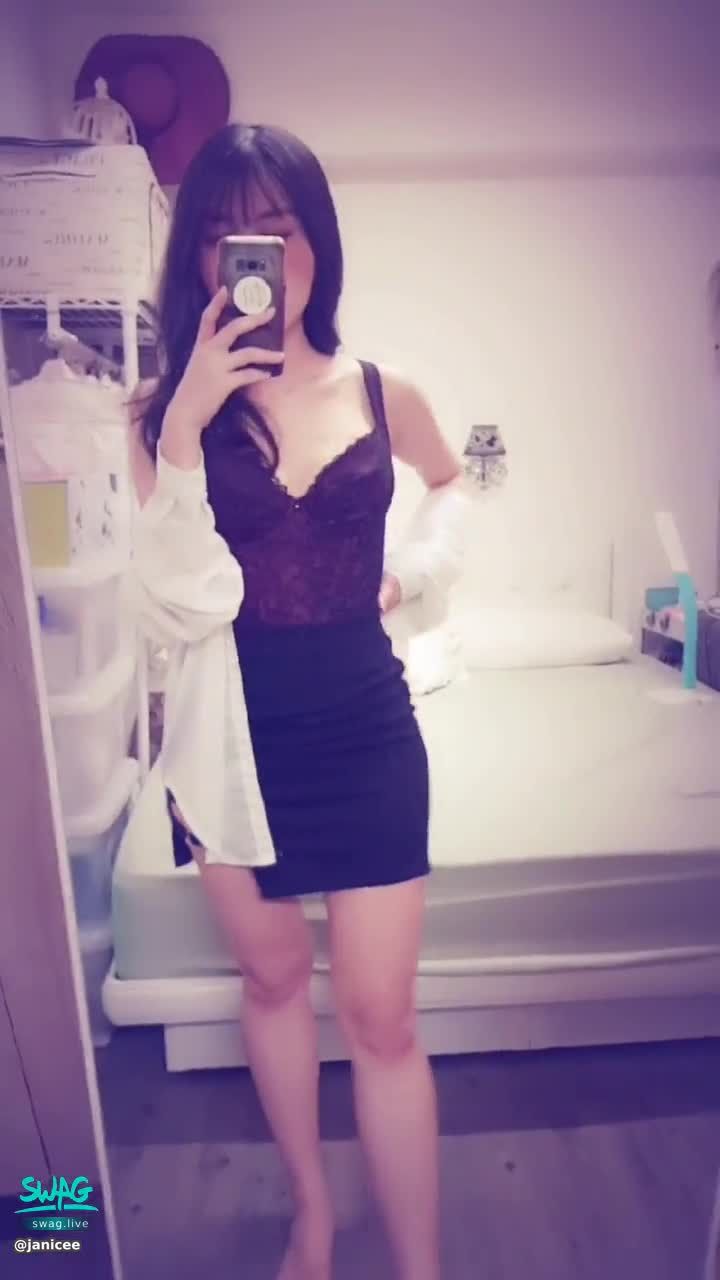 janicee : 馬甲與迷你裙💚