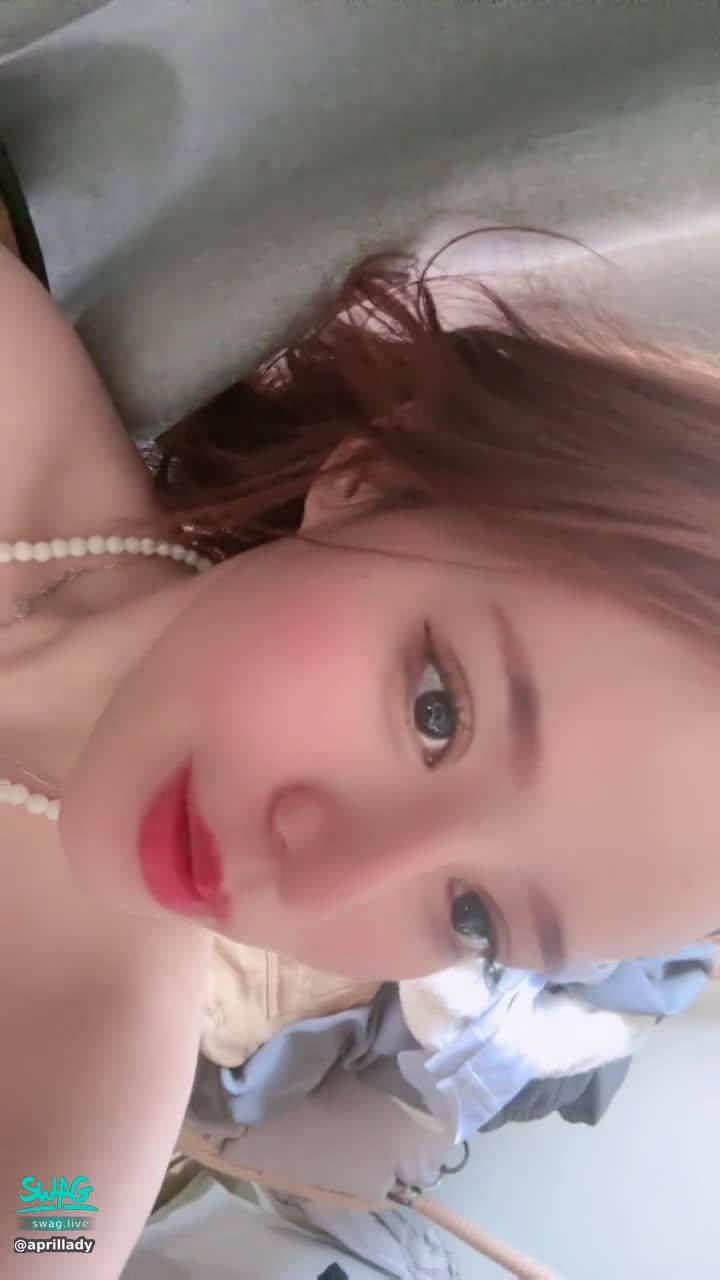 aprillady : Have a nice day💕自律但是全裸🫶🏻🔥😎
要解的吧