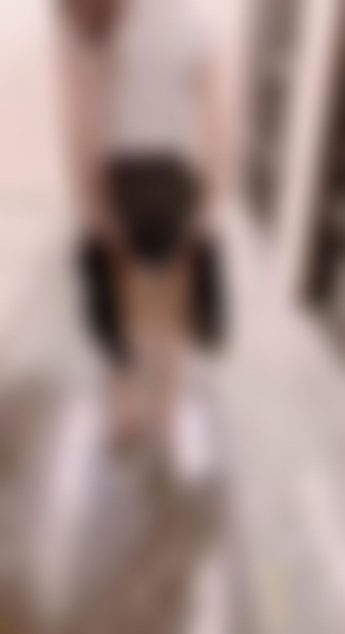 raininglove : 電梯要來了怎麼還在露屁屁🤔️