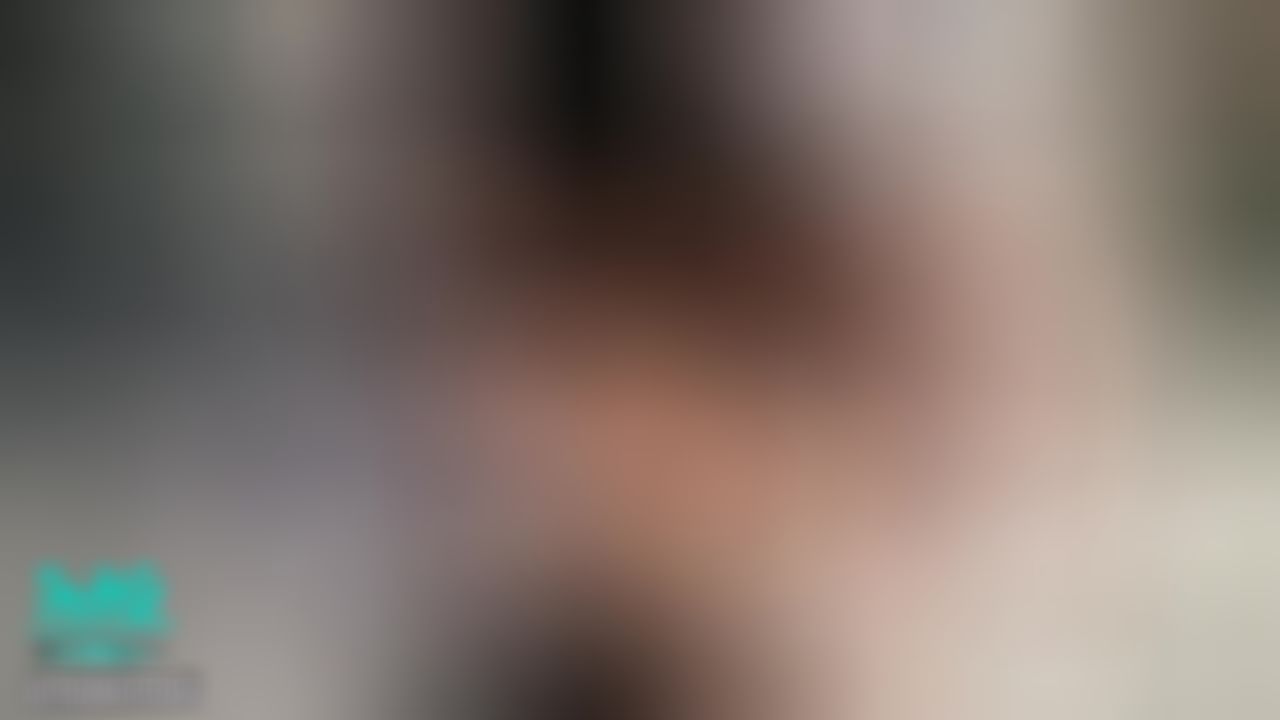  : 