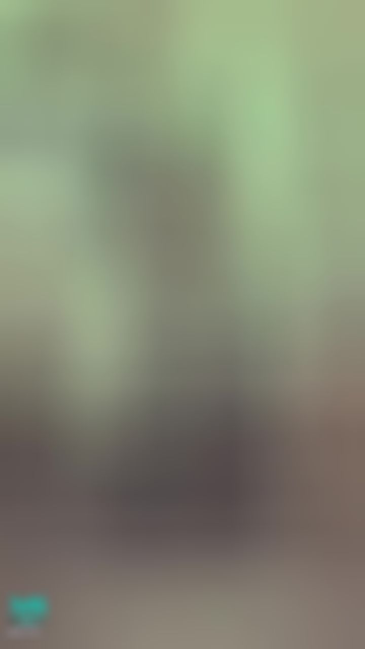  : 黑絲M字腿