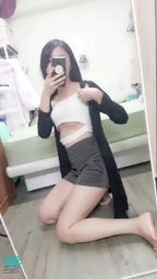 janicee : 渾圓的南半球被揉了
揉揉南半球🌹
抓個馬尾💋
露出南半球的小可愛💙
腿控請進💓
Semisphere😈
#露腰 #長髮 #小可愛 #sexy #裸足 #赤腳 #美腿 #鎖骨 #短褲 #南半球