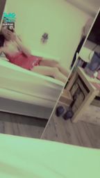 janicee : 床上的紅色睡衣💖
打視訊的人都說這套睡衣太性感了💓
躺在床上等你😍
Sleep wear⭐
#sexy #鎖骨 #長髮 #美腿 #細肩帶 #黑髮 #低胸 #睡衣 #赤腳 #裸足 #深V