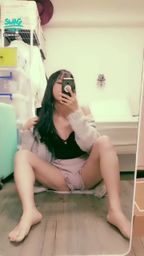 janicee : 張開雙腿與換上皮襪的誘人模樣💓
緊身馬甲💖
熱辣的貼身曲線😈
完美身材嶄露無遺💋
Black corset🌹
#corset #sexy #馬甲 #鎖骨 #長髮 #低胸 #美腿 #裸足 #赤腳 #黑髮 #性感