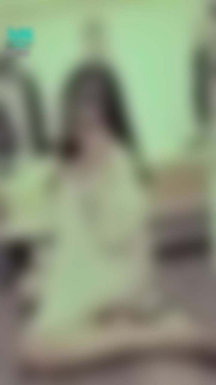 janicee : 揉奶舔嘴💋