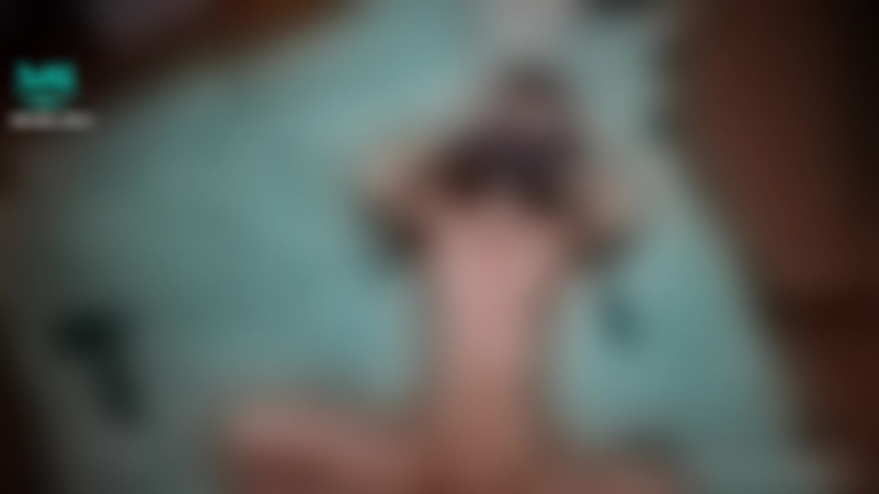  : 