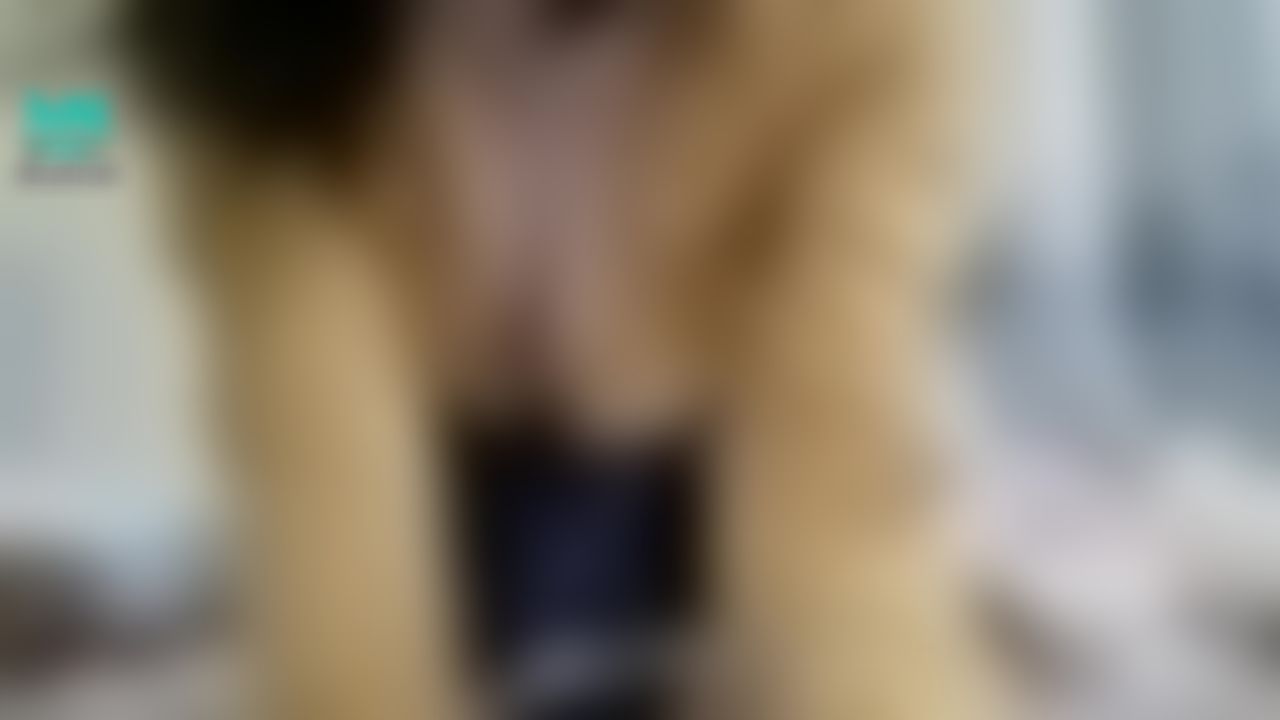 jessibaby : Một con bướm xinh xẻo và hai quả bóng căng tròn#NgucDep #ChanDai #BuomDep #VietNam