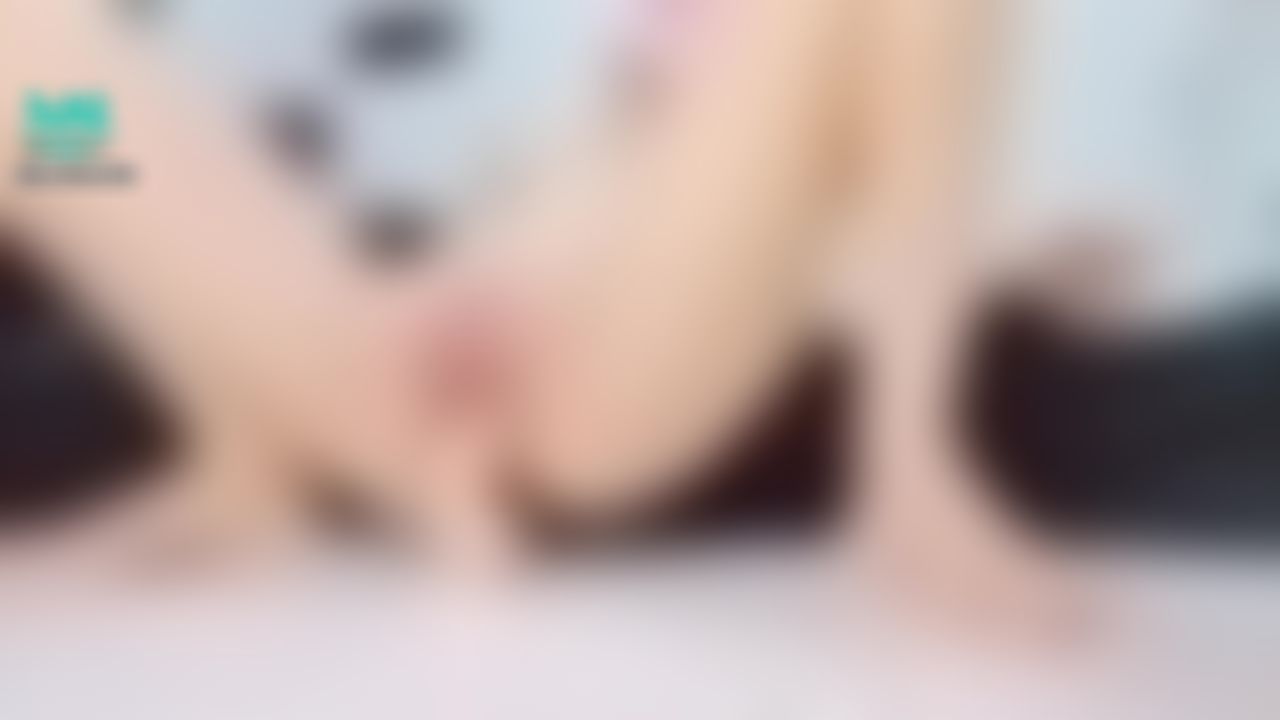 neptunestar : Riding on a fake dick, very horny