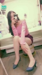 janicee : 露出香肩,摸摸絲襪美腿😍
還有爆乳馬甲配短褲的M字腿💋
Silk stocking💗
#膚絲 #絲襪 #馬甲 #美腿 #短褲 #露肩 #長髮 #黑髮 #鎖骨 #腿控 #性感 #sexy #氣質 #低胸 #赤腳 #裸足