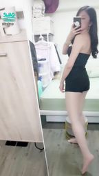 janicee : 超短黑色短褲,露出屁屁👀
張開膚色絲襪美M字腿腿😍
馬甲的魔鬼身材💋
Silk stocking💗
#絲襪 #馬甲 #美腿 #短褲 #露肩 #長髮 #黑髮 #鎖骨 #腿控 #性感 #sexy #氣質 #低胸
