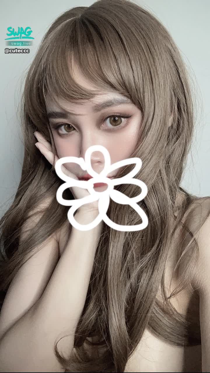 cuteccc : 跟大家說🥺
我對自己的長相非常沒自信
所以要看臉的我們還是私底下偷來（？
聊得來的話歡迎把我領走🤣
快私訊我 好嗎❤️