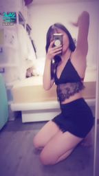 janicee : 性感戰袍💋
胸口誘人的線條🌹
Black means sexy💗
#細肩帶 #長髮 #洋裝 #sexy #裸足 #赤腳 #裸足 #鎖骨 #短裙 #美腿 #腿控 #足控 #黑髮