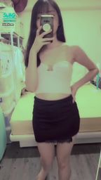 janicee : 脫掉上衣、解開內衣
兩套性感戰袍💋
深V黑蕾絲與粉紅色馬甲🌹
Black means sexy💗
#細肩帶 #長髮 #洋裝 #sexy #裸足 #赤腳 #裸足 #鎖骨 #短裙 #美腿 #腿控 #足控 #黑髮