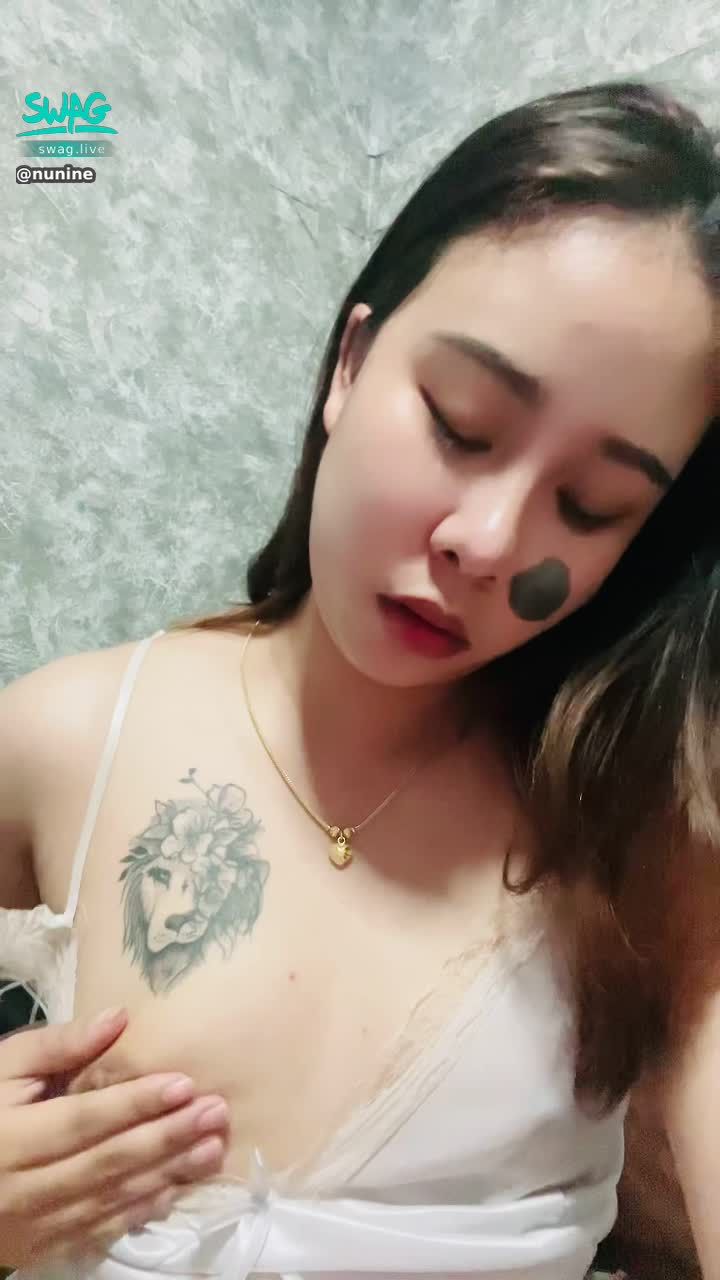 n****e : I want to cum.