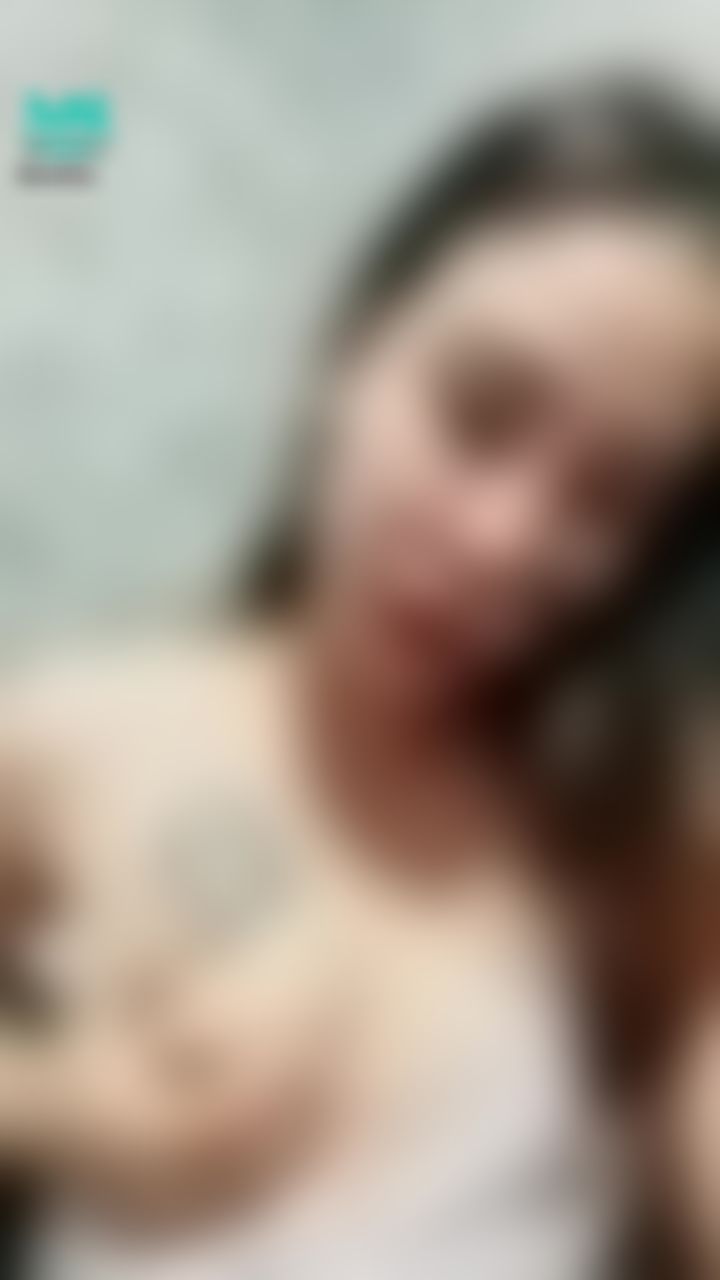 n****e : your finger👅