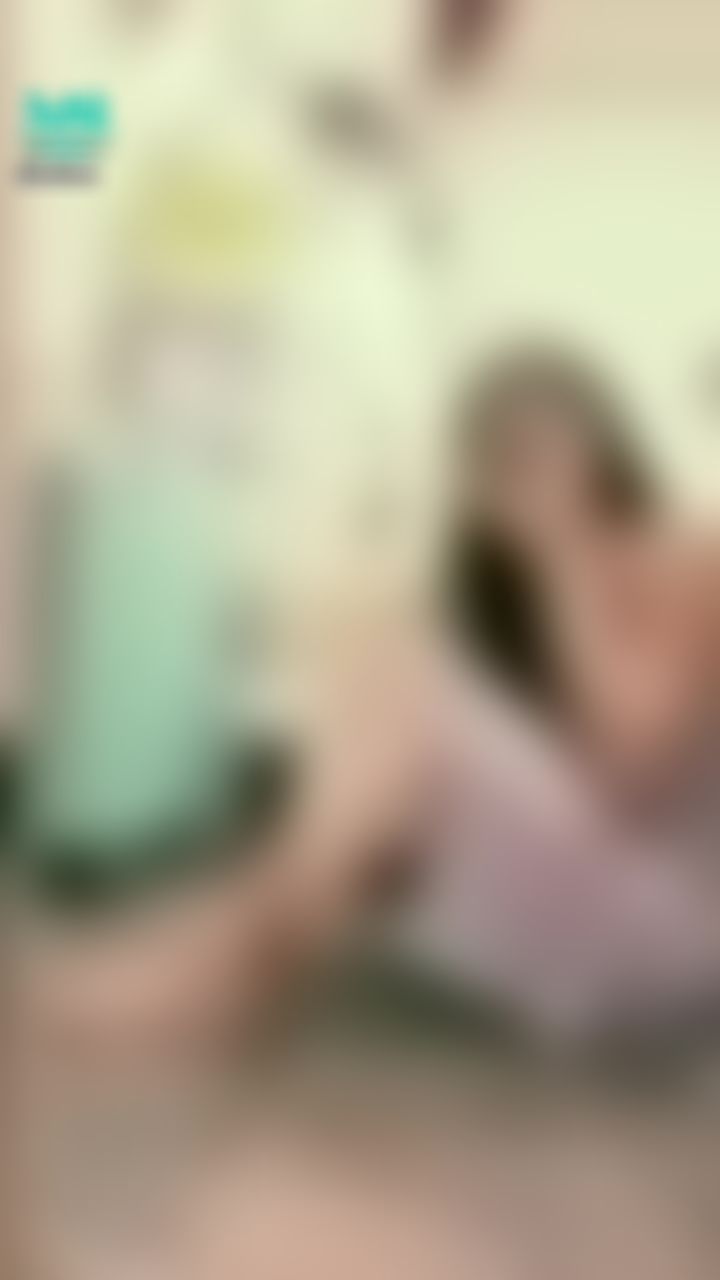 janicee : 揉奶😈