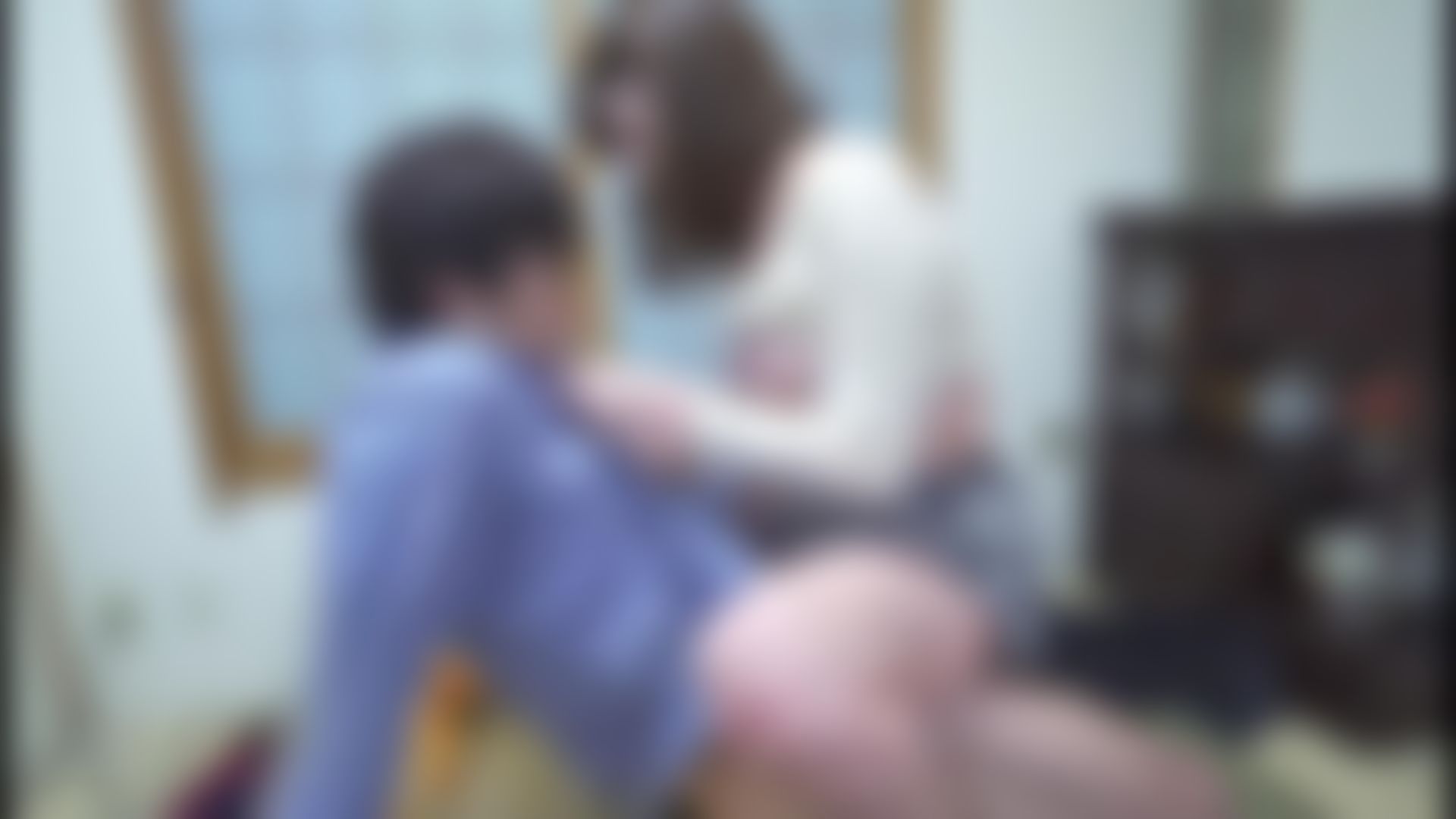 eaglejp : 暖桌下的義母調戲 (5)
