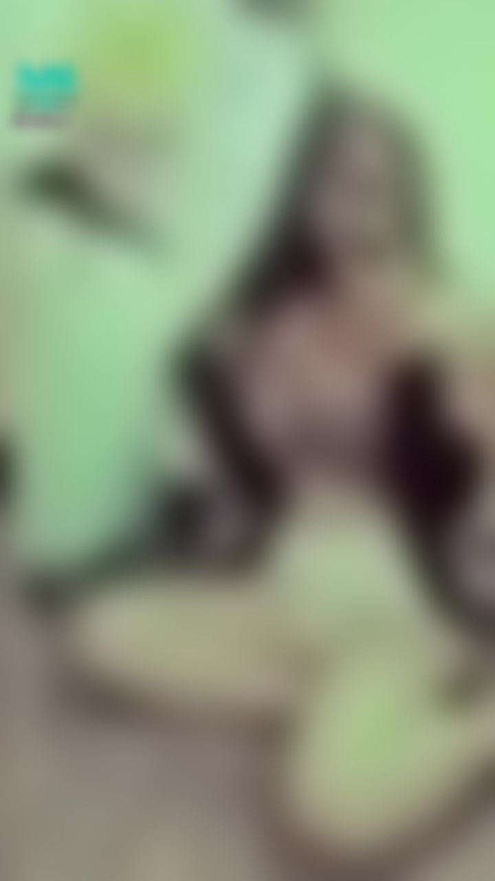 janicee : 揉奶😈