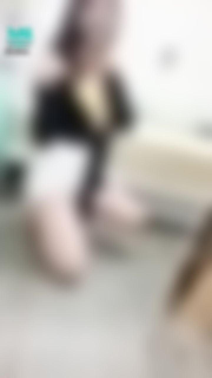 janicee : 罩衫下的比基尼♥️