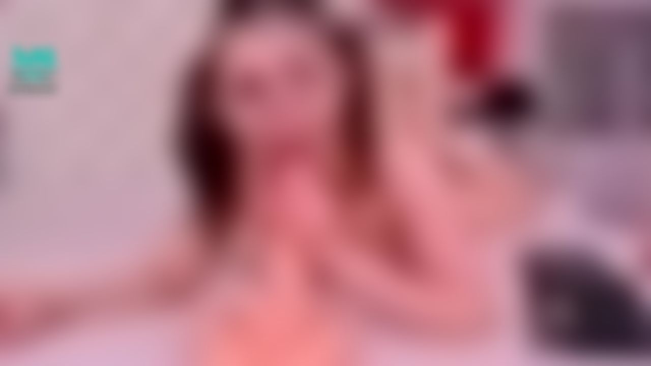 alizzstar : Sloppy blowjob 😱