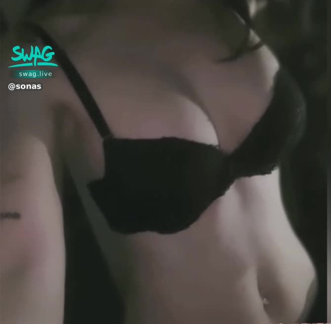 sonas : ngực
