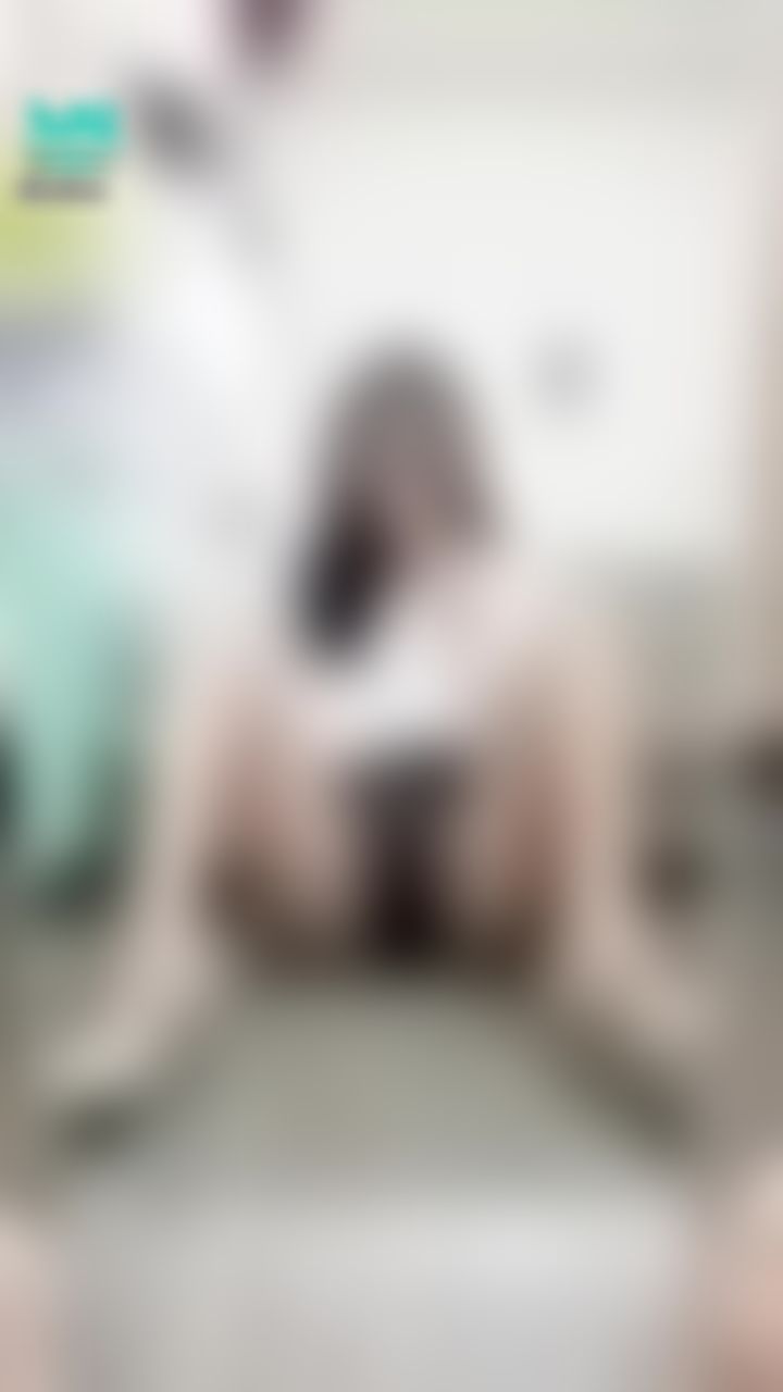 janicee : 自慰的OL👠👠👠