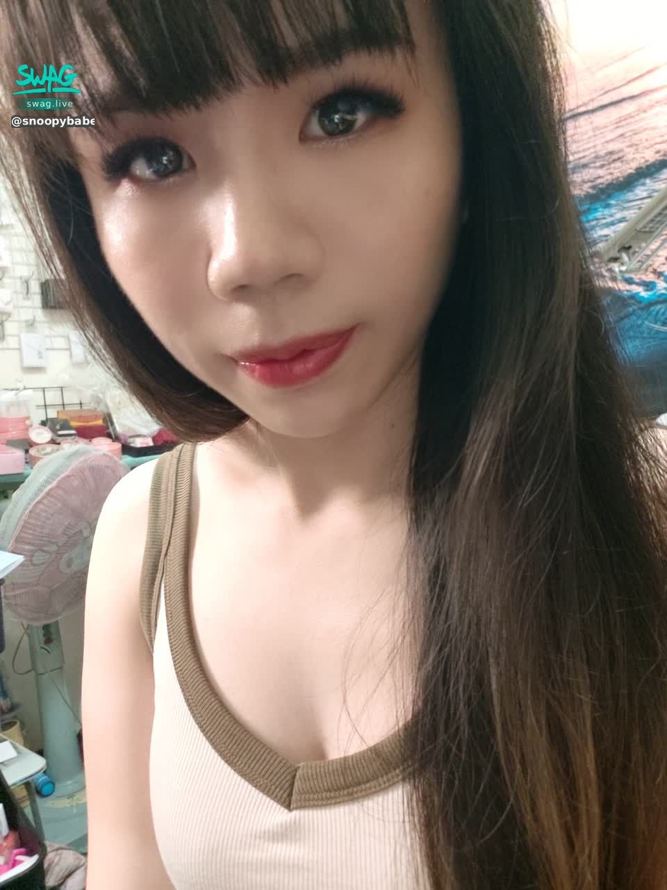 snoopybabe : 好無聊哦，你們最近好嗎？
#sexy
#性感 #生活 #騷 #娛樂 #唱歌 #氣質 #露臉 #奶 Babe
