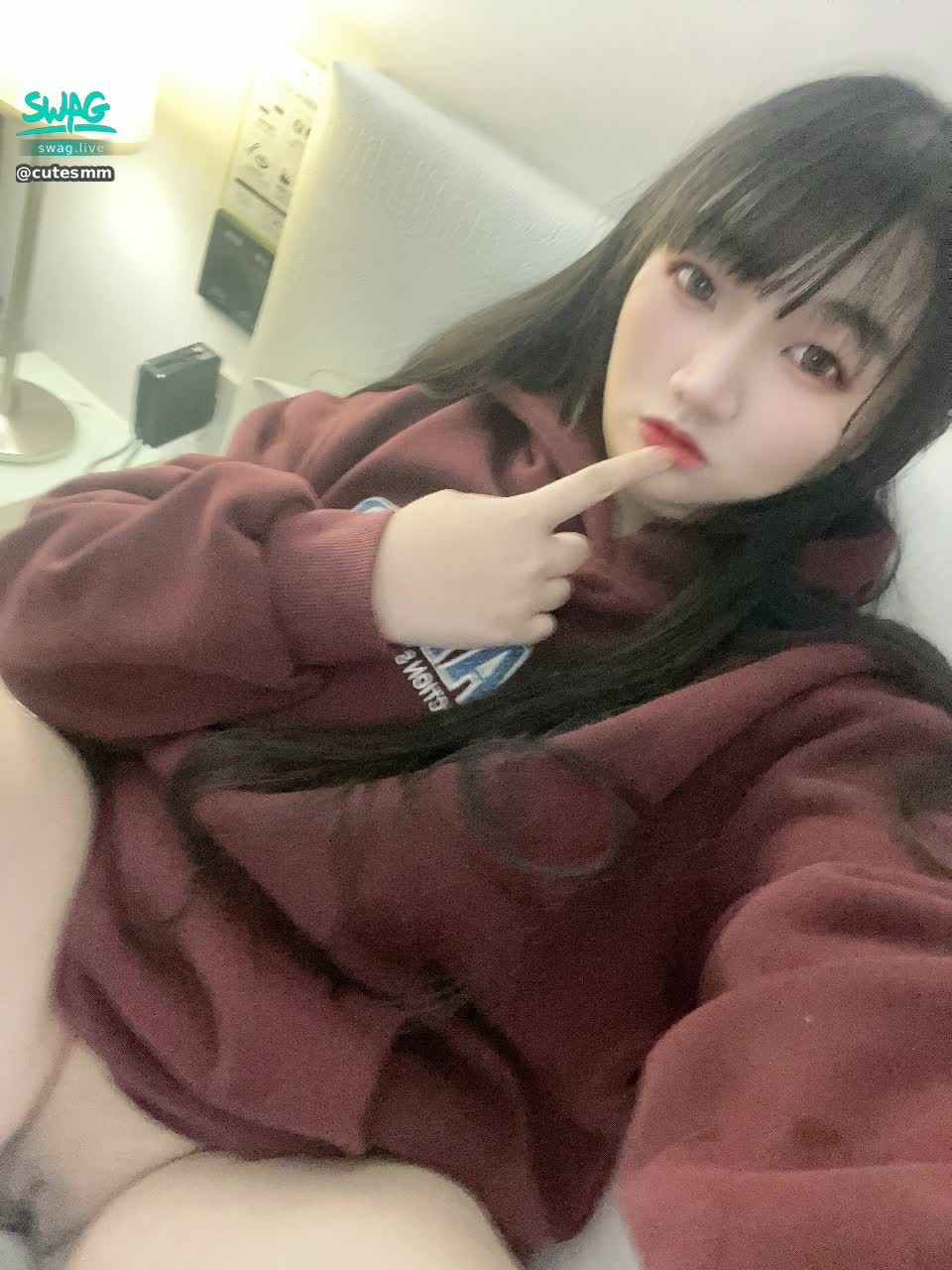 cutesmm : 上面很美 下面就開始不正常😘😘😘😘