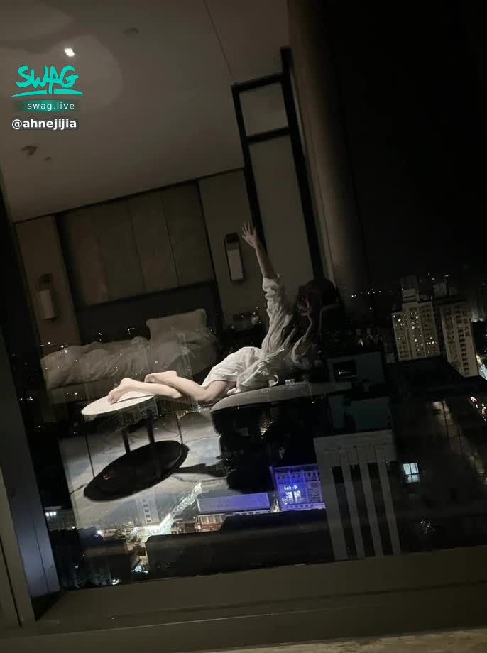 ahnejijia : -