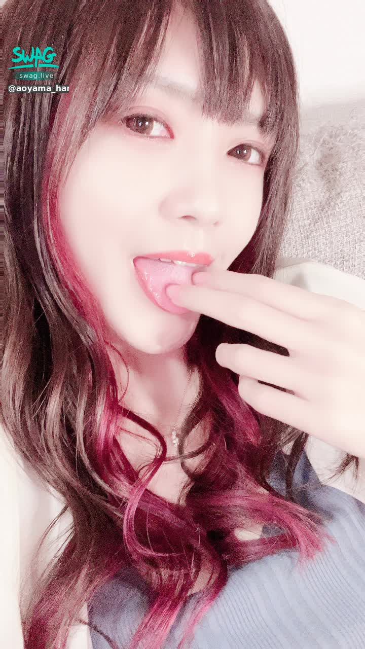 a*********a : 配信やるから、皆でセクシーな気分になりましょう♡DMもお待ちしてます！SP動画送るね💕︎