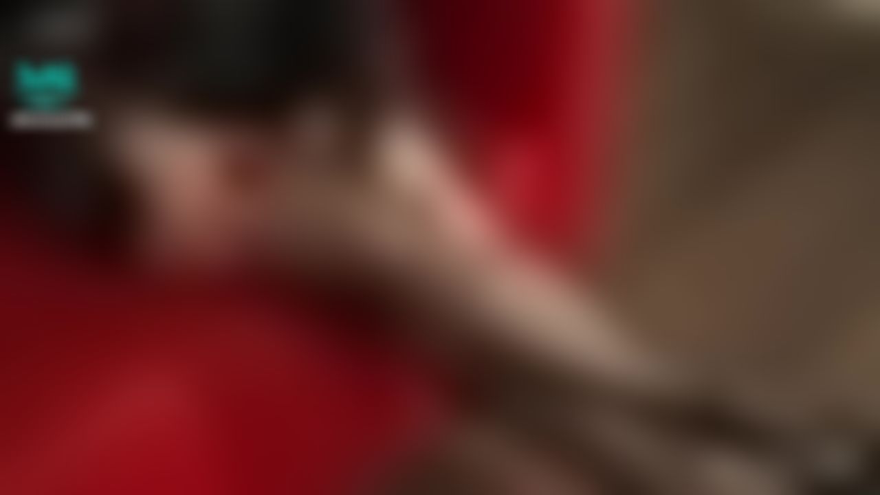 bunnymiffy : 房仲為了賣房主動獻出小穴，給客戶足交內射