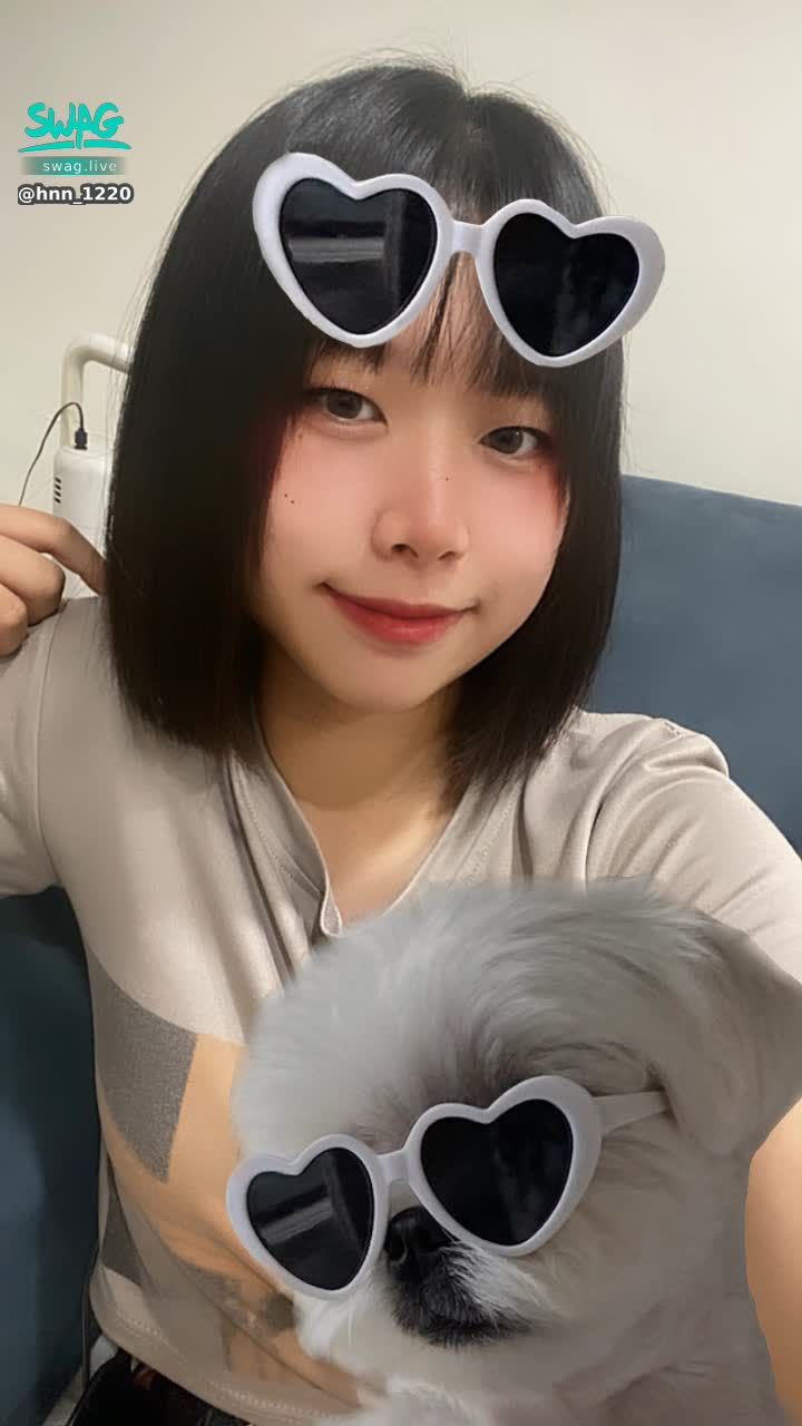 hnn_1220 : 喜歡短髮妹妹嗎？#新人主播 #單身
#台中18y
