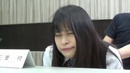eaglejp : 要是被其他的來賓看到可該怎麼辦?躲在桌底下應該沒有關係吧!