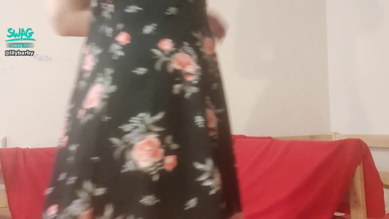 lilybarby : Hard fucking and hardcore vaginal fisting awaited me. My pussy becomes a huge gaping hole after the plunge of his fist. After extreme stretching of the vagina, the cervix becomes visible.