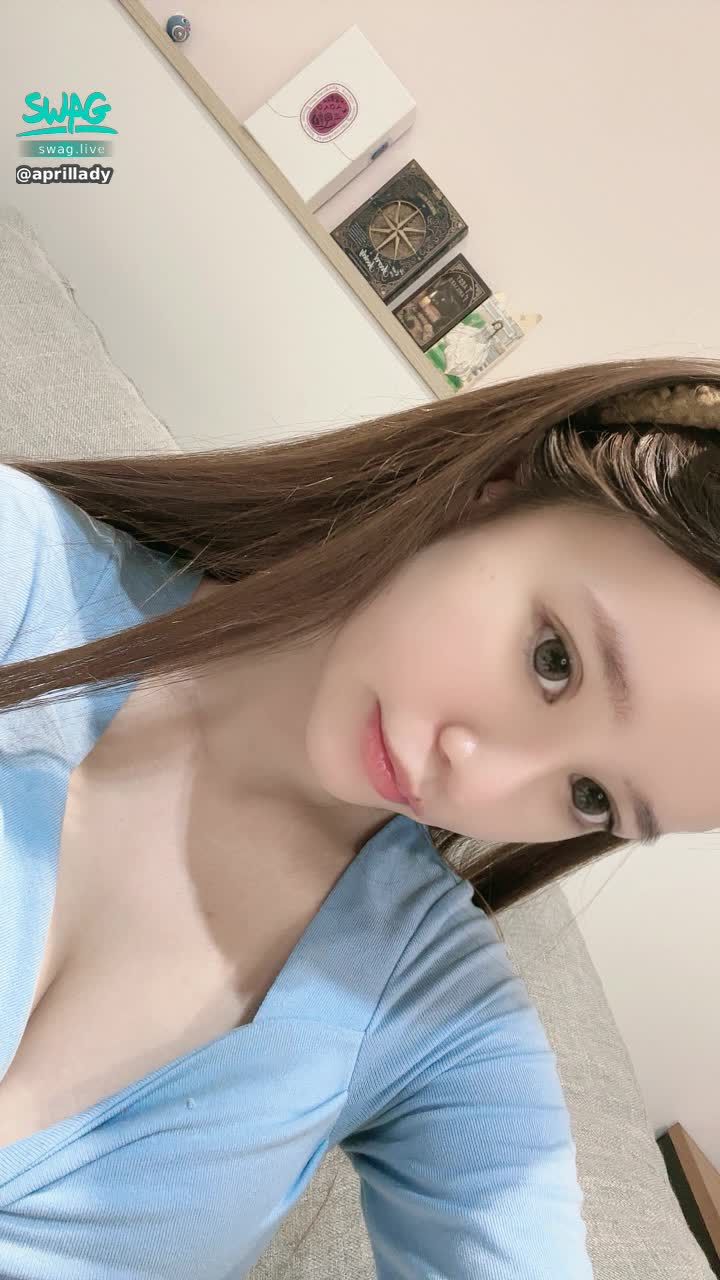 aprillady : 有沒有心軟的神可以疼我呢…