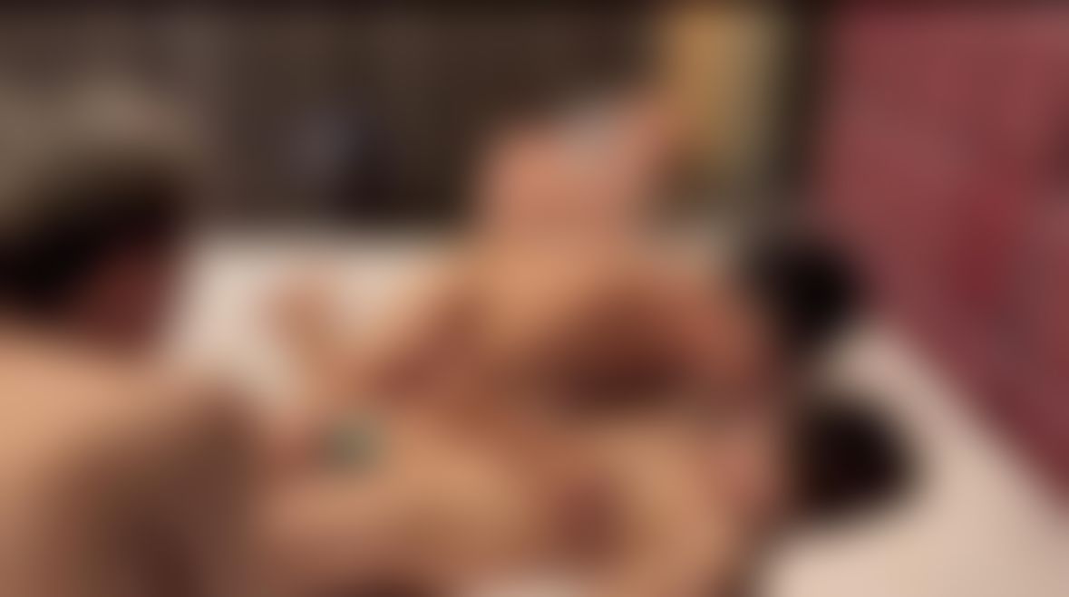 ch_520 : 3P愛愛Part.1（前戲玩玩具吃肉棒）❤️