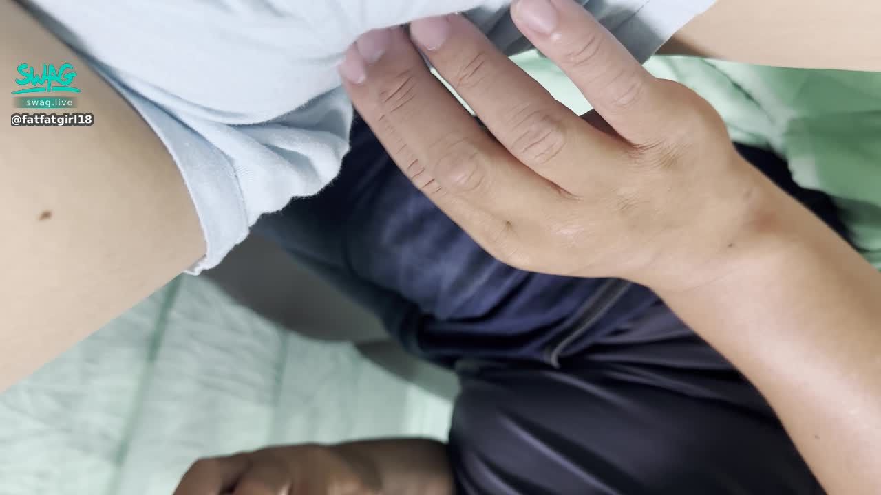fatfatgirl18 : 老公在醫院摸穴