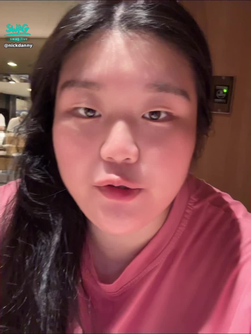 nickdanny : 應該可以直播嗎我的情慾按摩