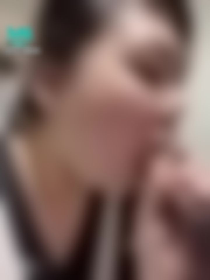 evac2800348 : 被壓了😱突如其來的襯衫男