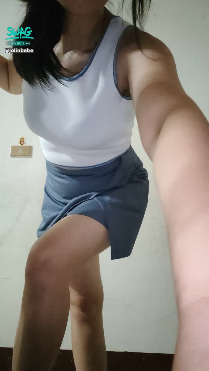 jolinbebe : 哥哥們你硬了 濕訊我