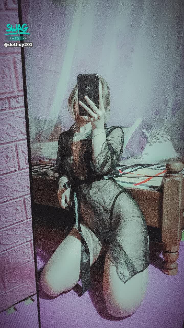 dothuy201 : 喜欢色情片Babe