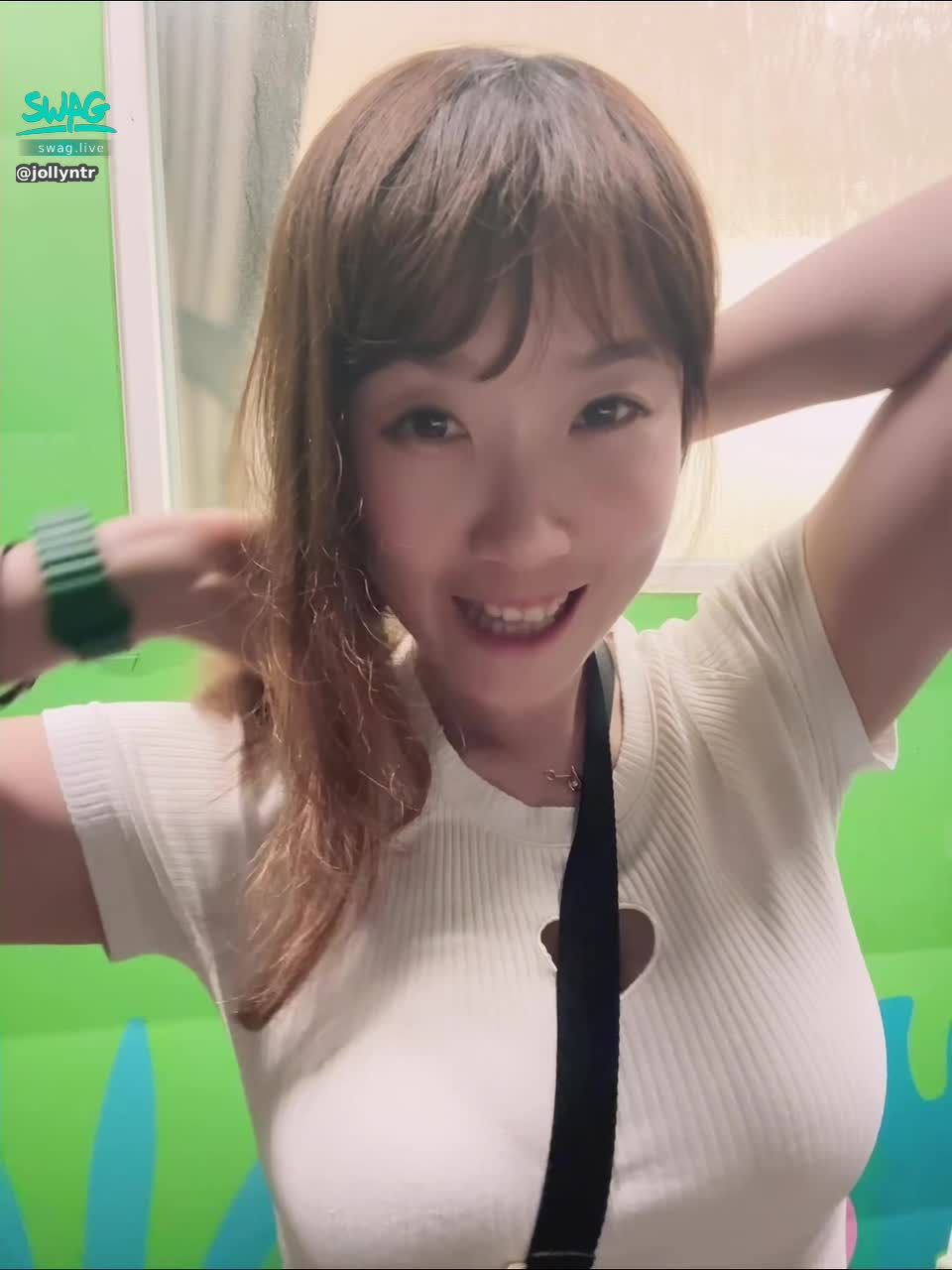 jollyntr : "Real Fan Interaction" reversed fans after getting drunk at the campsite 💕