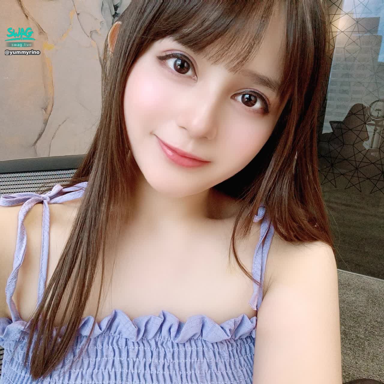 yummyrino : 🎊生日猜歌活動來囉🎊
請問麗諾直播間，7、8、9、10月直播時至10/25截止，哪一首歌放最多次？

獎品：手作黑心甜點🧁
活動時間：即刻起至10/31
參加辦法：私訊歌名給主播即可

注意事項：
*一個私訊只能發一首歌名
*開播曲、下播曲、點播曲不是
*甜點不能催，需要等主播找時間製作